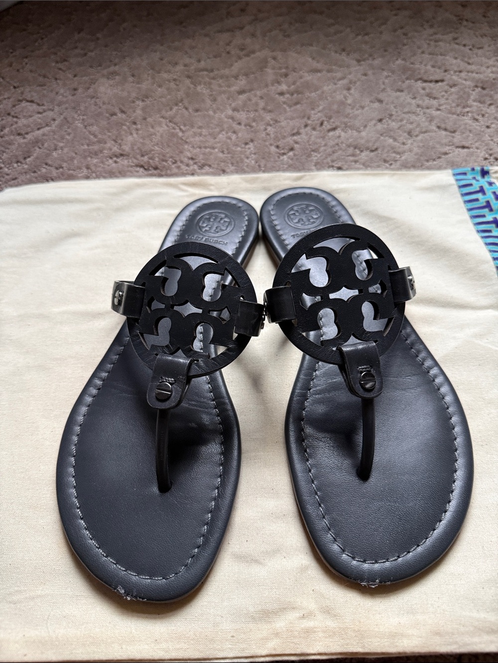 Tory Burch Malta Gray Miller Leather Logo Thong Sandals; NEW 8.5 with dust bag